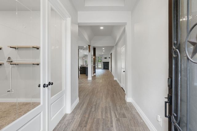 103 Boarsmen Court, Montgomery, TX 77316