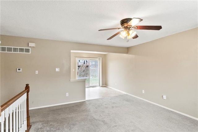 409 NE Westwind Drive, Lee's Summit, MO 64086