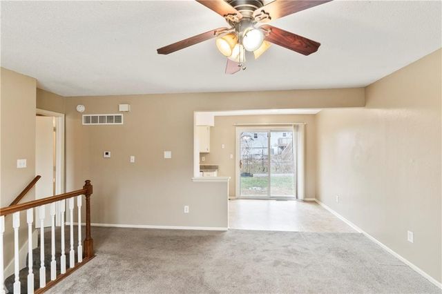 409 NE Westwind Drive, Lee's Summit, MO 64086