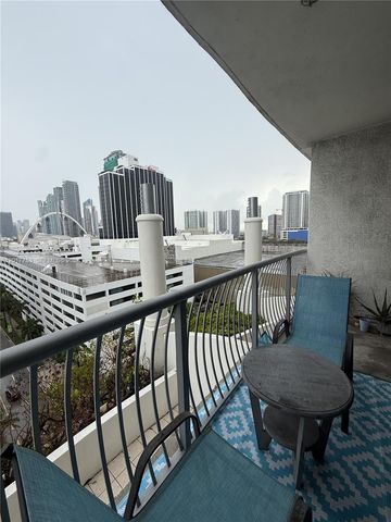 1750 N Bayshore Dr 1212, Miami, FL 33132