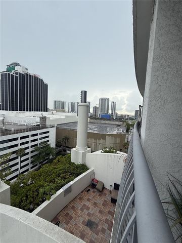 1750 N Bayshore Dr 1212, Miami, FL 33132