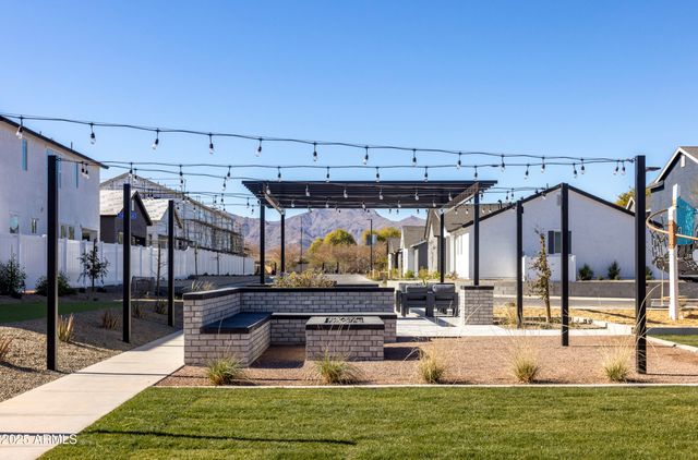 9117 N 181st Avenue 100, Waddell, AZ 85355