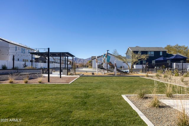 9117 N 181st Avenue 100, Waddell, AZ 85355