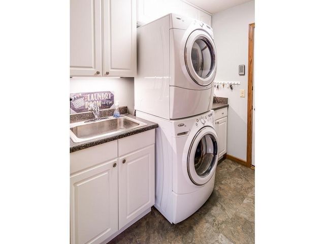 5410 S Park Drive, Savage, MN 55378