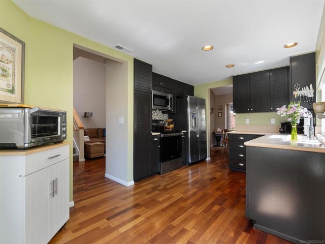 6358 Caminito Del Cervato, San Diego, CA 92111