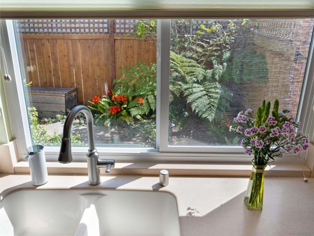 6358 Caminito Del Cervato, San Diego, CA 92111