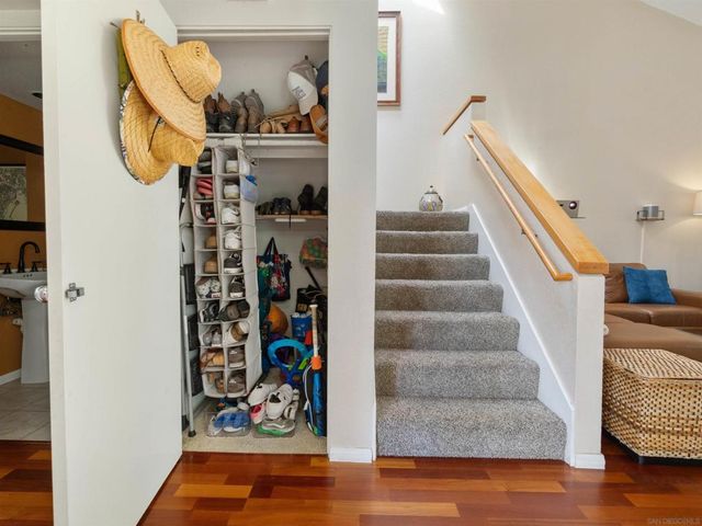 6358 Caminito Del Cervato, San Diego, CA 92111