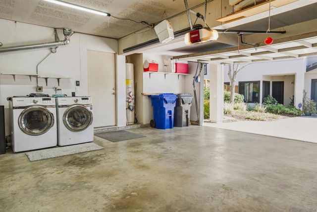 6358 Caminito Del Cervato, San Diego, CA 92111