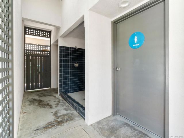 6358 Caminito Del Cervato, San Diego, CA 92111