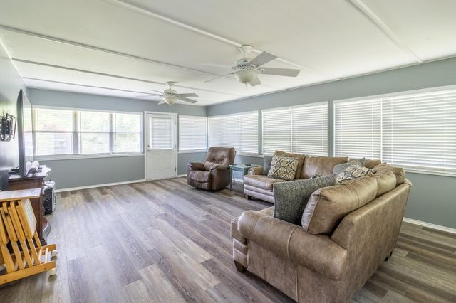 2524 Lyons Lane, Soddy Daisy, TN 37379
