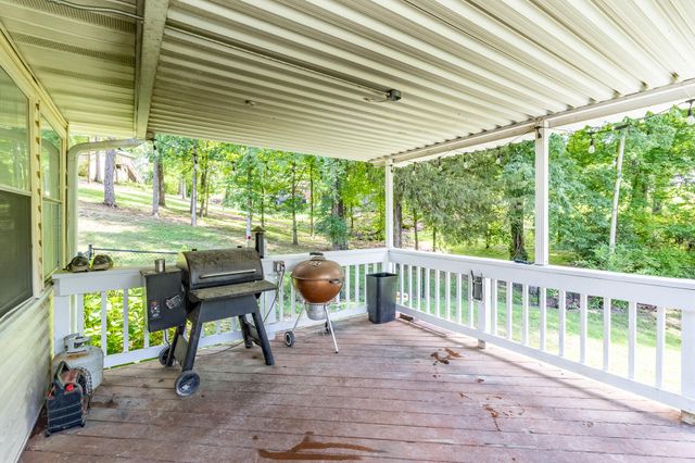 2524 Lyons Lane, Soddy Daisy, TN 37379