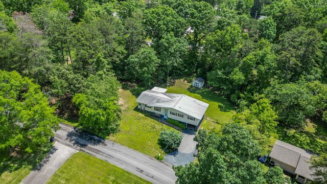 2524 Lyons Lane, Soddy Daisy, TN 37379
