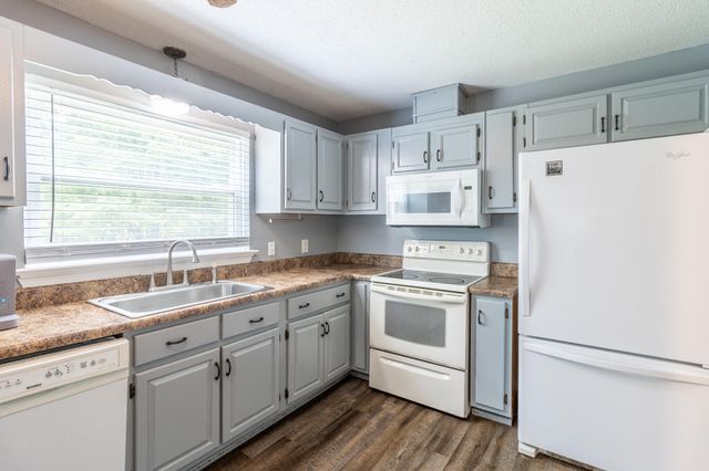 2524 Lyons Lane, Soddy Daisy, TN 37379