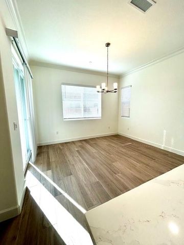 1604 Heirloom Avenue, Clovis, CA 93619