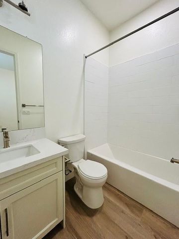 1604 Heirloom Avenue, Clovis, CA 93619