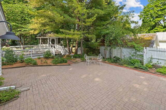 324 W Elm Street, Granville, OH 43023