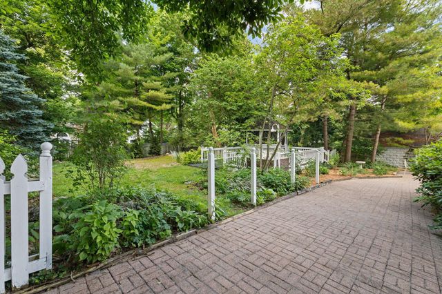 324 W Elm Street, Granville, OH 43023