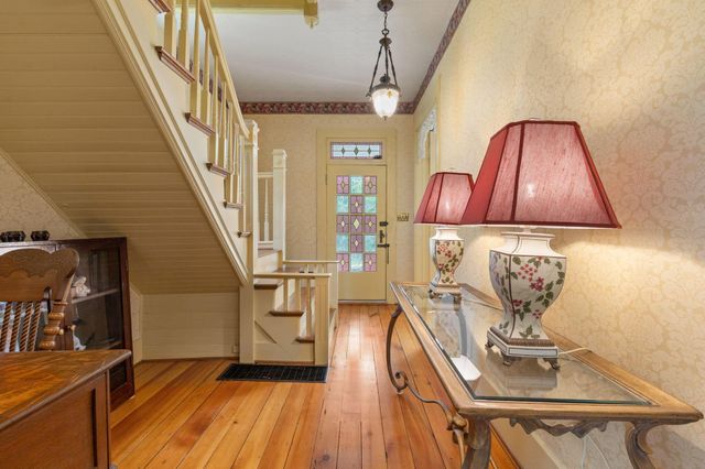 324 W Elm Street, Granville, OH 43023
