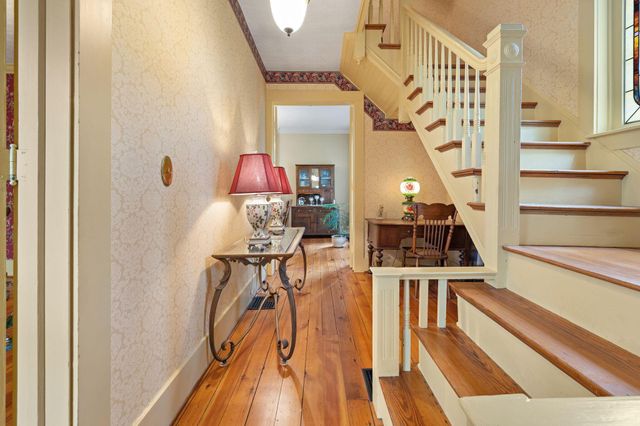 324 W Elm Street, Granville, OH 43023
