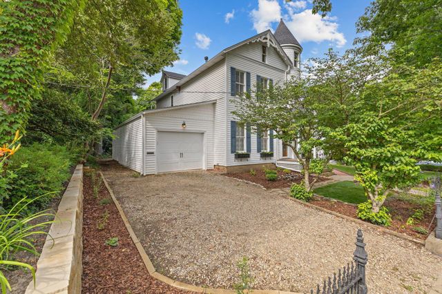 324 W Elm Street, Granville, OH 43023