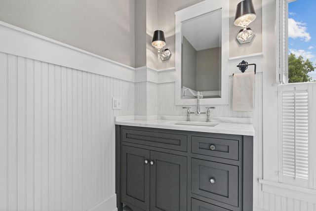 324 W Elm Street, Granville, OH 43023