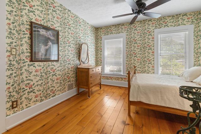 324 W Elm Street, Granville, OH 43023
