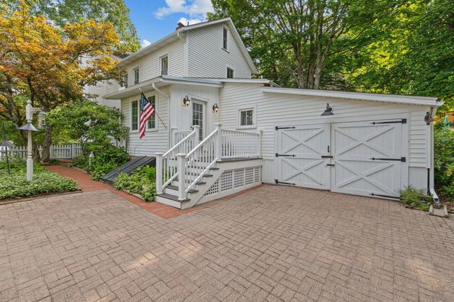 324 W Elm Street, Granville, OH 43023