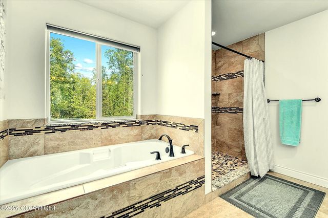 7913 E Wolf Creek Road, Wasilla, AK 99654