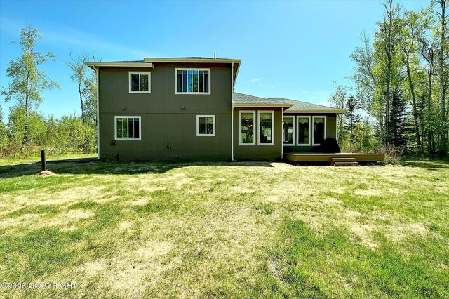 7913 E Wolf Creek Road, Wasilla, AK 99654