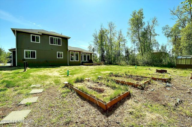 7913 E Wolf Creek Road, Wasilla, AK 99654