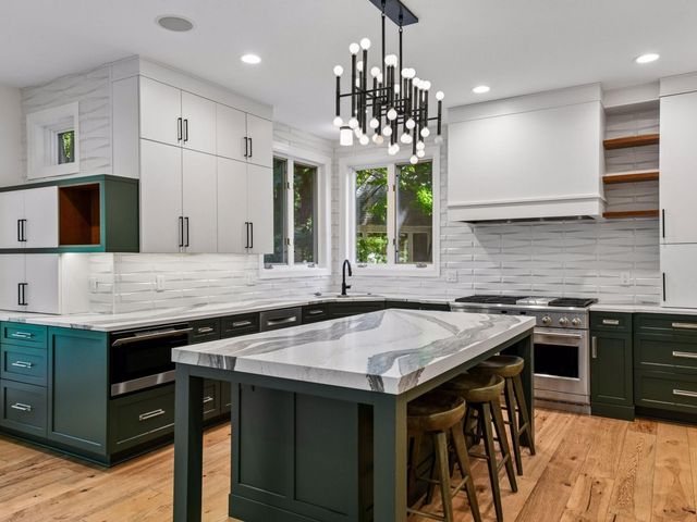 25695 Maple View Court, Shorewood, MN 55331