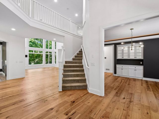 25695 Maple View Court, Shorewood, MN 55331