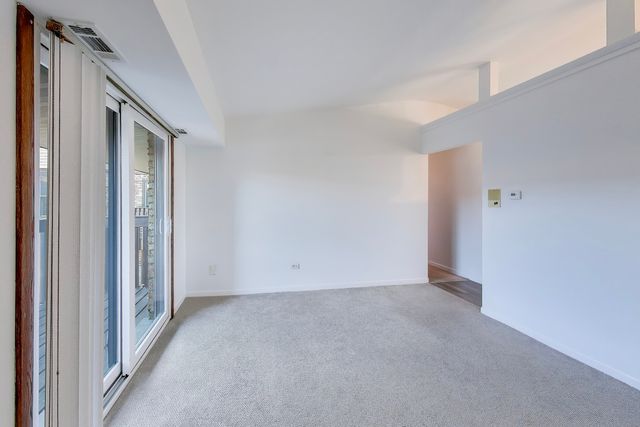 4553 W 56th Street 305, Chicago, IL 60629