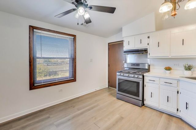 4553 W 56th Street 305, Chicago, IL 60629