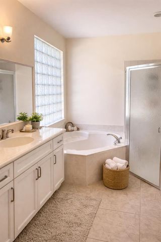 870 Gazetta Way, West Palm Beach, FL 33413