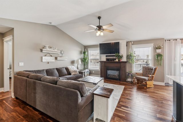 805 SE 14th Street, Grimes, IA 50111