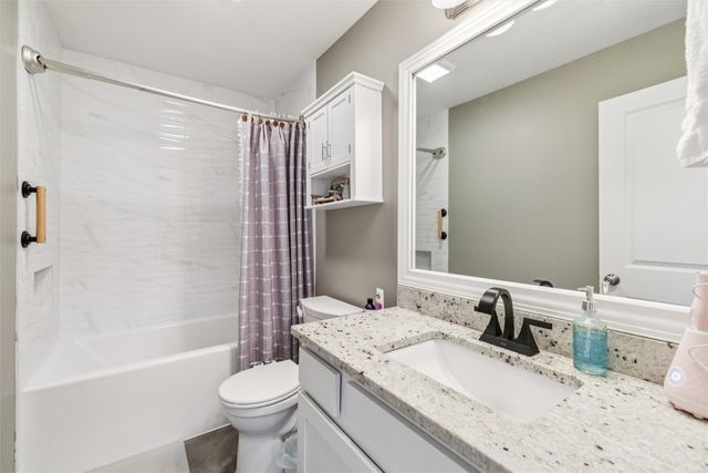 805 SE 14th Street, Grimes, IA 50111