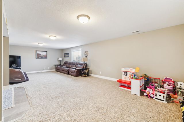 805 SE 14th Street, Grimes, IA 50111