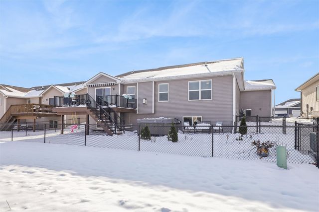 805 SE 14th Street, Grimes, IA 50111