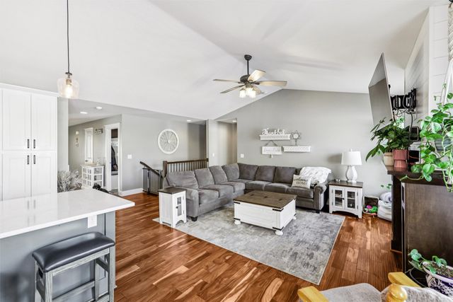 805 SE 14th Street, Grimes, IA 50111