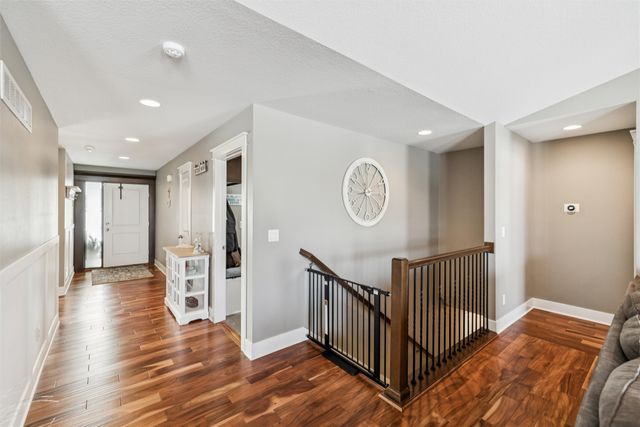 805 SE 14th Street, Grimes, IA 50111