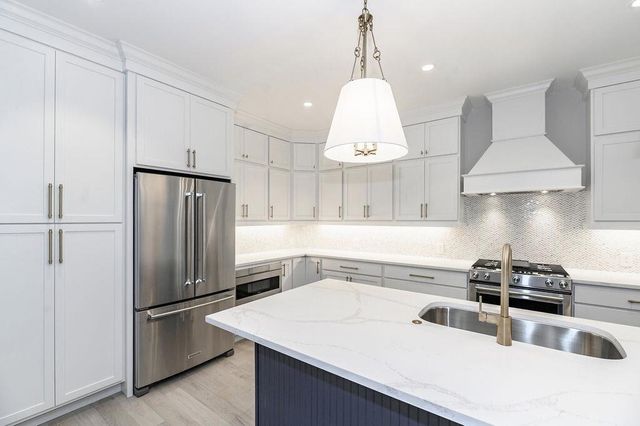 3556 Harper Woods Lane, Lexington, KY 40515