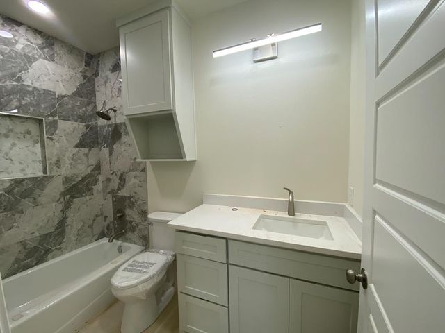 207 NE 5th St, Andrews, TX 79714