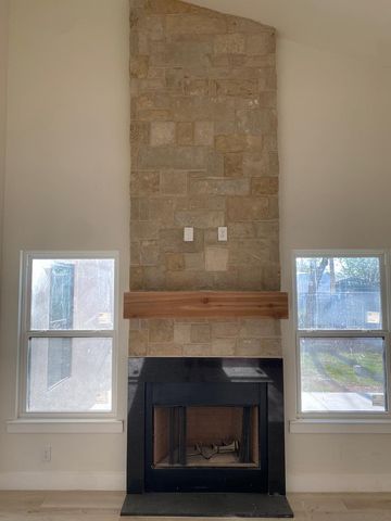 207 NE 5th St, Andrews, TX 79714