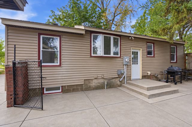 8207 3rd Avenue S, Bloomington, MN 55420