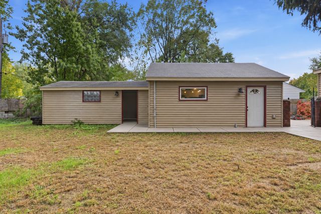 8207 3rd Avenue S, Bloomington, MN 55420
