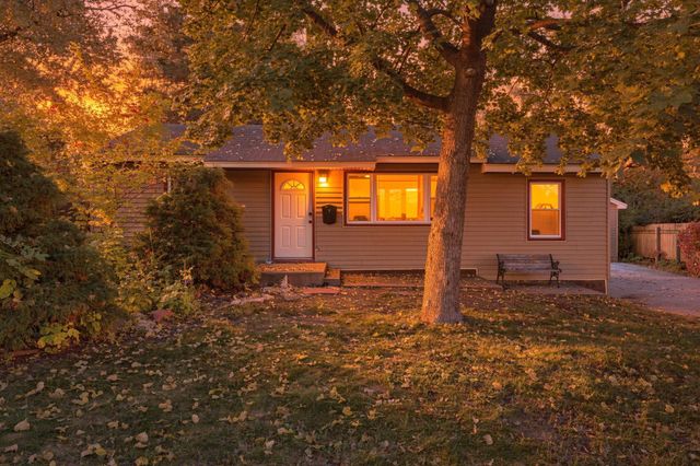 8207 3rd Avenue S, Bloomington, MN 55420