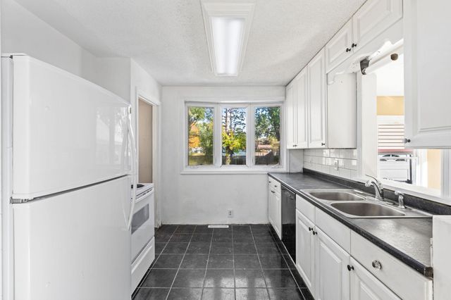 8207 3rd Avenue S, Bloomington, MN 55420