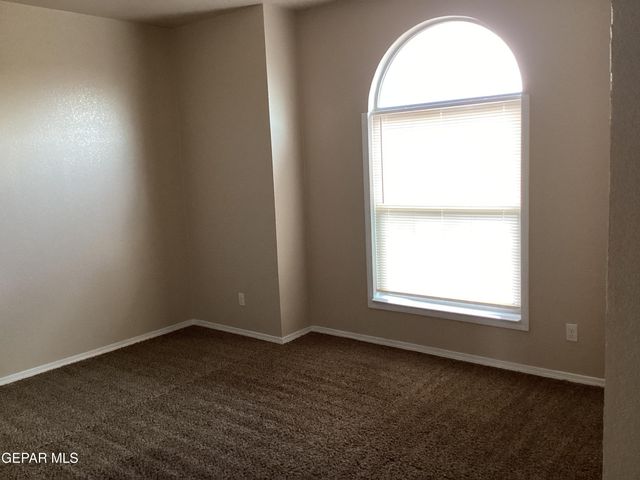 5925 Speyside Drive, Sunland Park, NM 88063