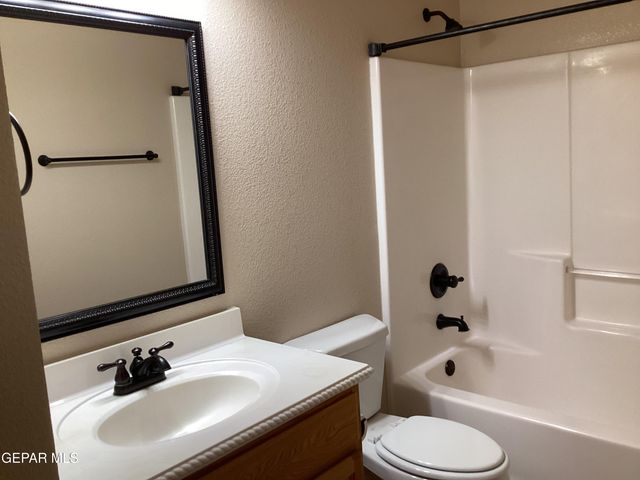 5925 Speyside Drive, Sunland Park, NM 88063